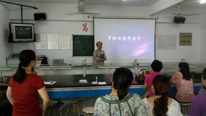 基础医学院实验中心内部技术交流培训顺利举行